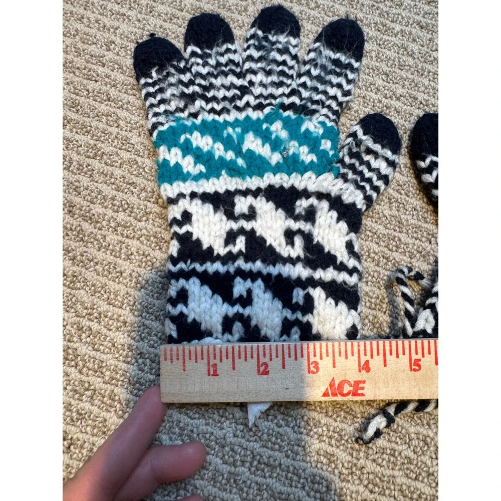 Unbranded Fair Isle Knit Wool Blend Gloves‎ Black White Teal Geometric Winter